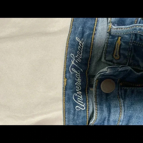 Universal thread high rise skinny jeans - Picture 3 of 5